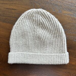 Everlane Cashmere Ribbed Beanie